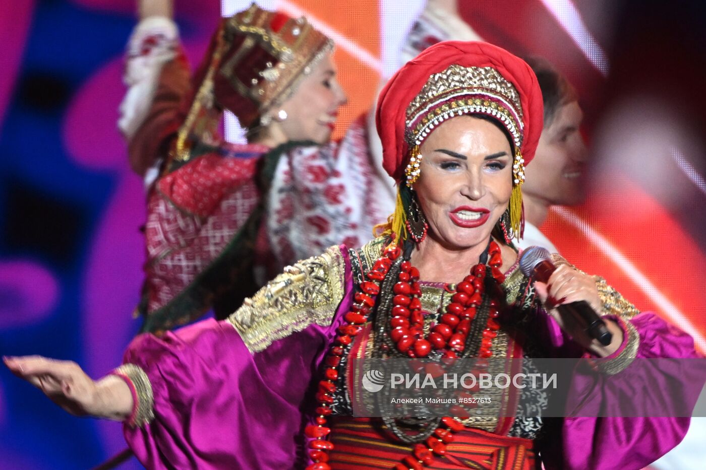 Праздничный концерт "Одна страна, одна семья, одна Россия!" на Красной площади