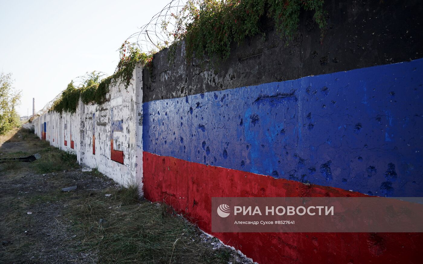 Подготовка к празднованию Дня воссоединения новых регионов с Россией в ДНР