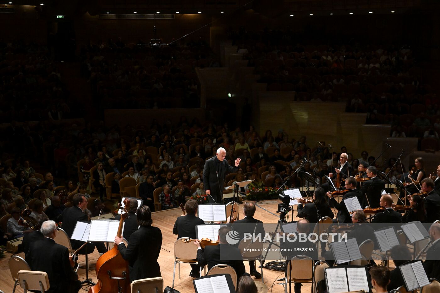 ХХ Международный фестиваль "Москва встречает друзей"
