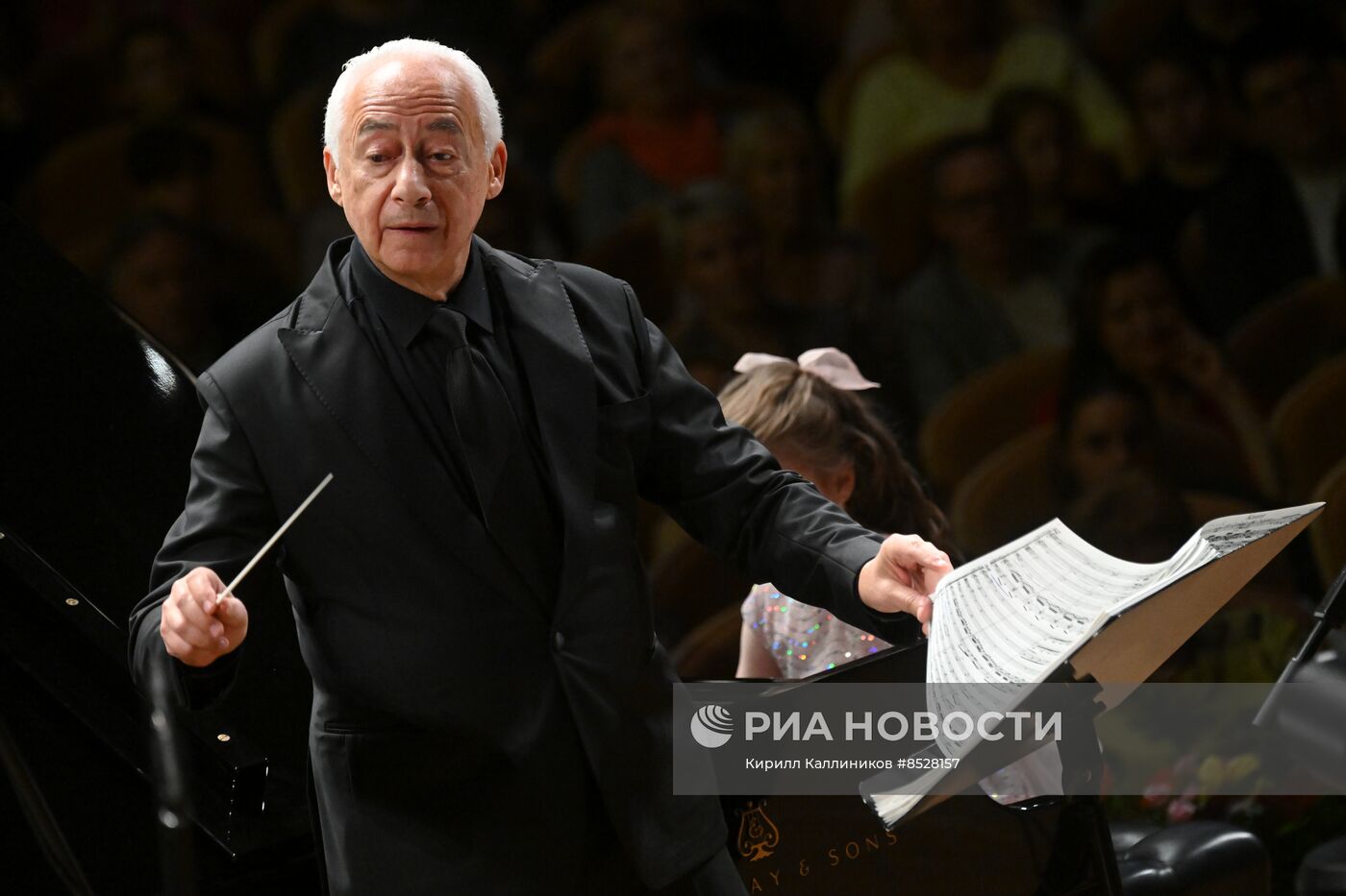 ХХ Международный фестиваль "Москва встречает друзей"