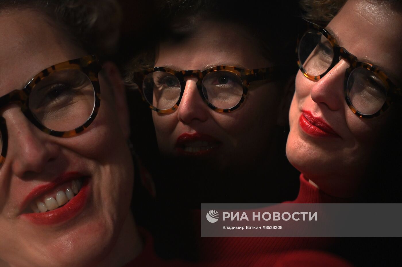 Спектакль "В Москву! Палимпсест" в рамках Театрального фестиваля им. А. П. Чехова