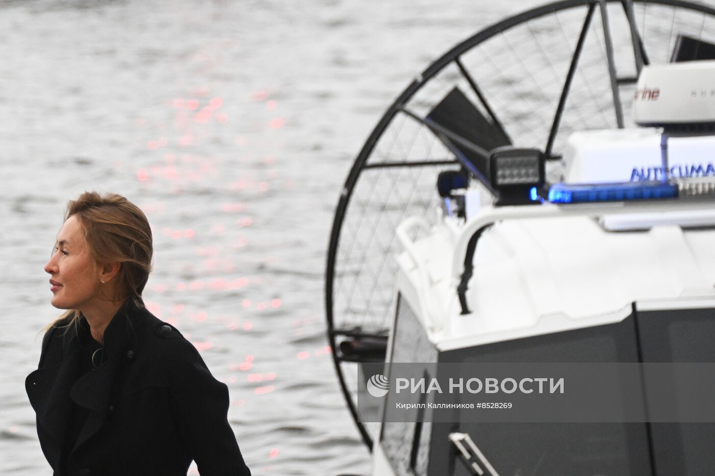 Передача Мосгортрансом аэролодки ЛО МВД России на водном транспорте