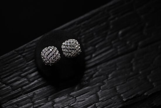 Выставка "Записки ювелира. Бриллиантовая история" 