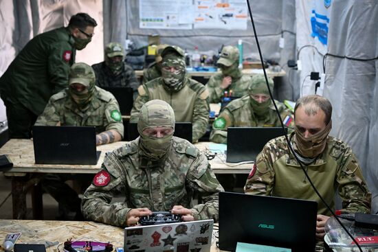 Полевой учебный центр "Небесный воин" ЦВО по подготовке операторов и перехватчиков БПЛА