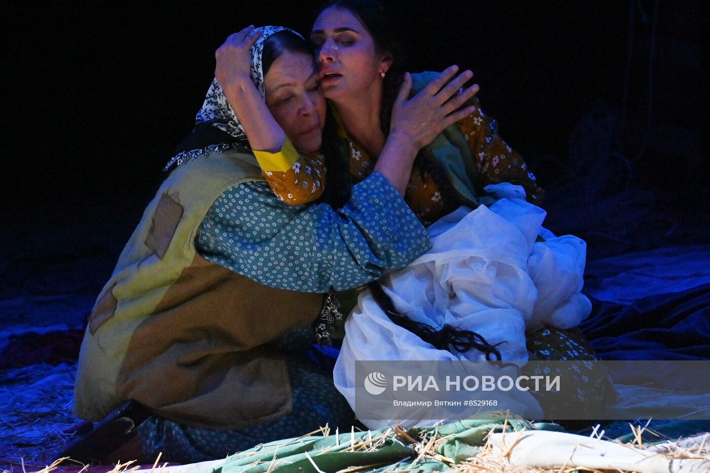 Спектакль "Материнское поле" в рамках международного театрального фестиваля им. А.П. Чехова