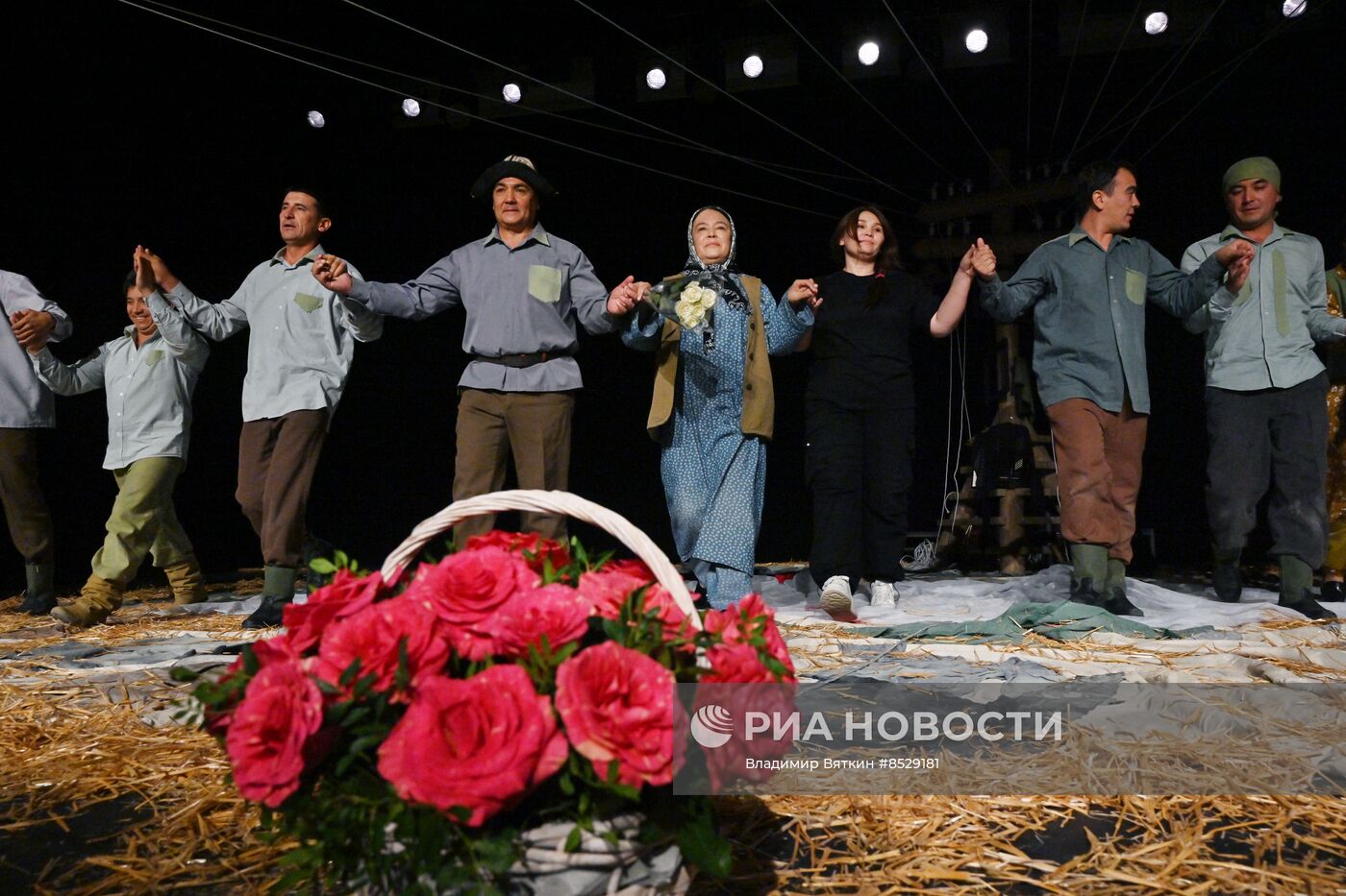 Спектакль "Материнское поле" в рамках международного театрального фестиваля им. А.П. Чехова