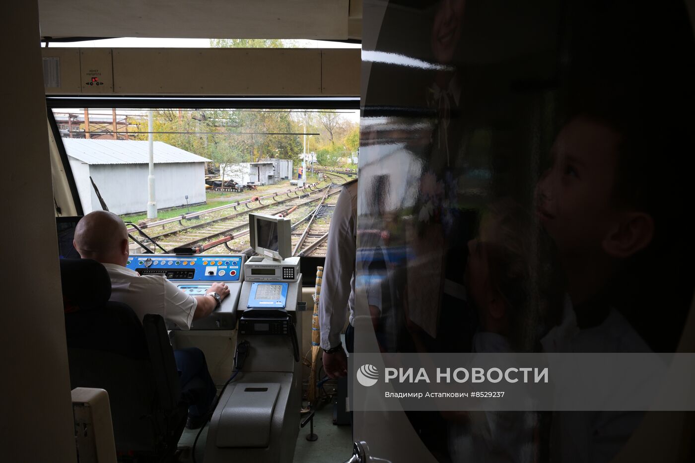 Запуск тематического поезда "Учитель - главная профессия на Земле"