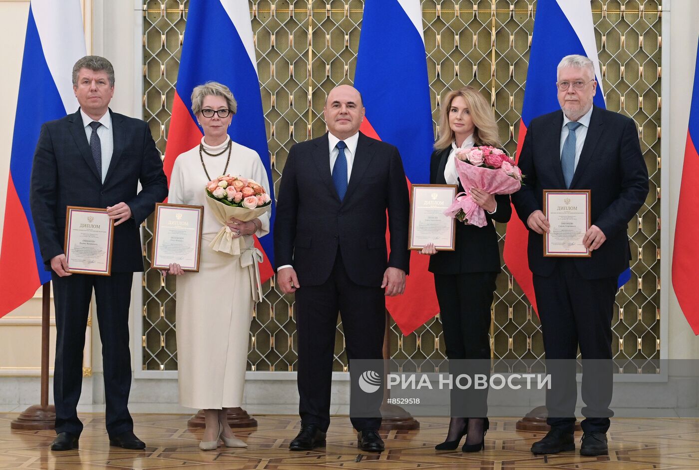 Премьер-министр РФ М. Мишустин вручил премии в области образования