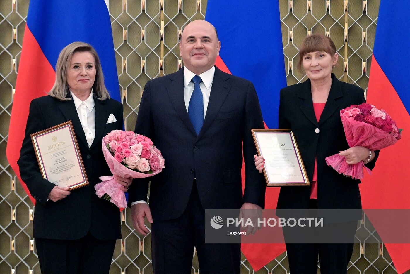 Премьер-министр РФ М. Мишустин вручил премии в области образования