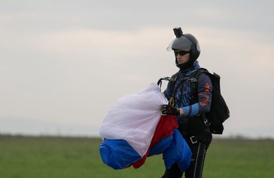 Чемпионат по парашютному спорту в Гудермесе