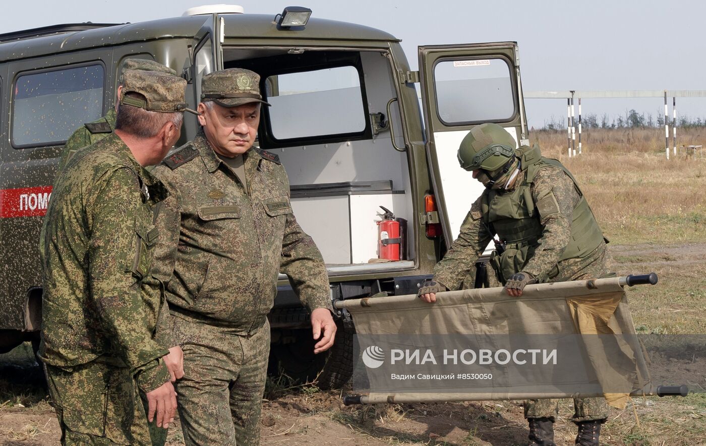 Министр обороны С. Шойгу проверил организацию боевой подготовки на полигонах ЮВО