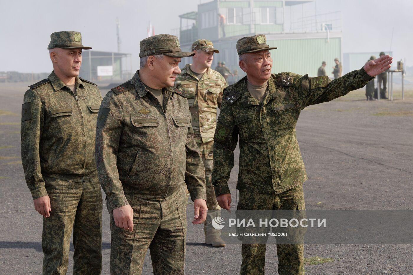 Министр обороны С. Шойгу проверил организацию боевой подготовки на полигонах ЮВО