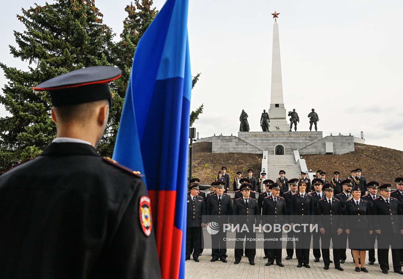 Присяга сотрудников МВД ЛНР