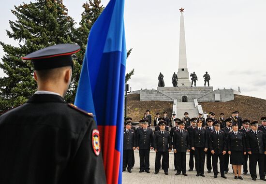 Присяга сотрудников МВД ЛНР