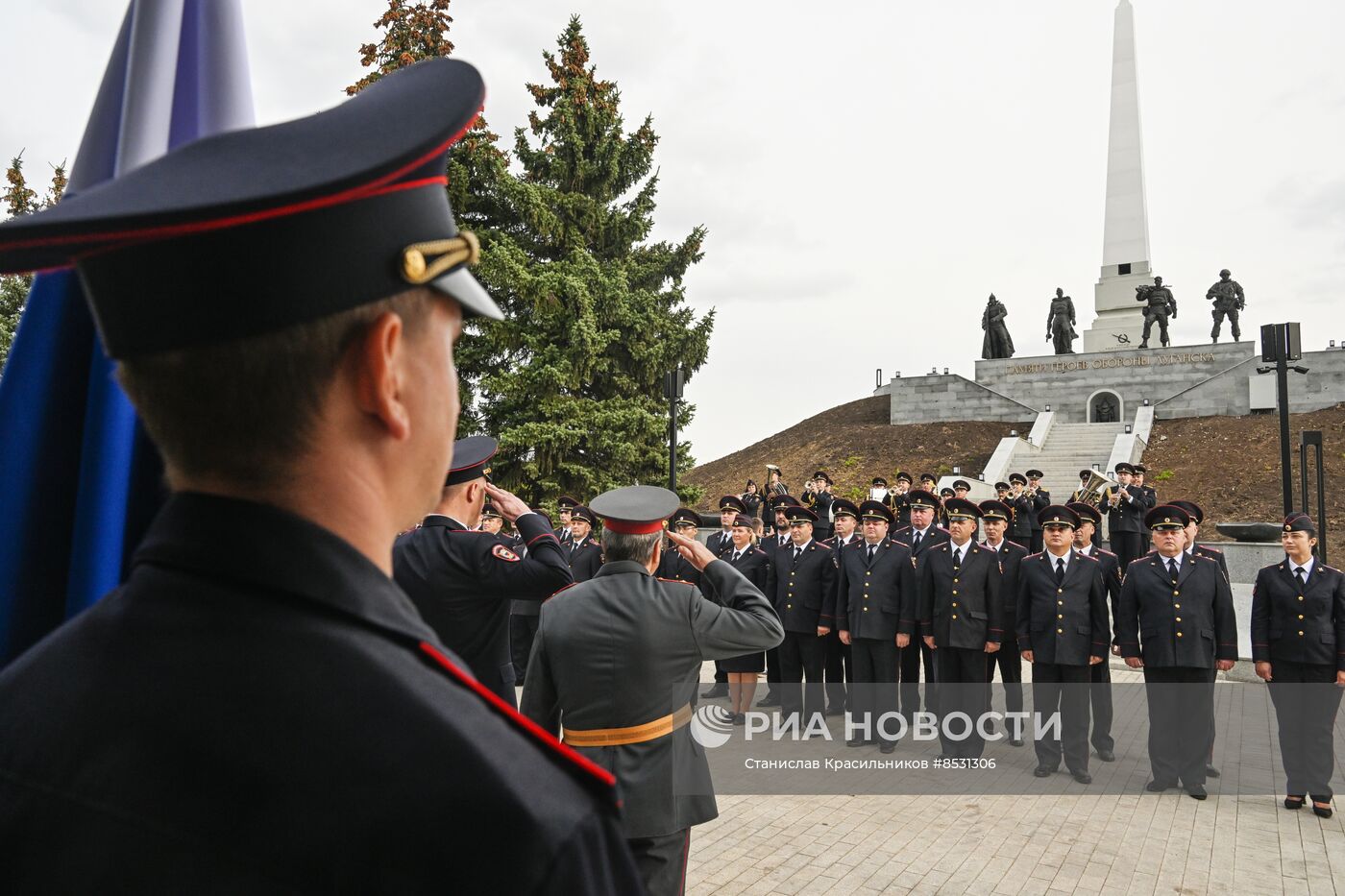 Присяга сотрудников МВД ЛНР