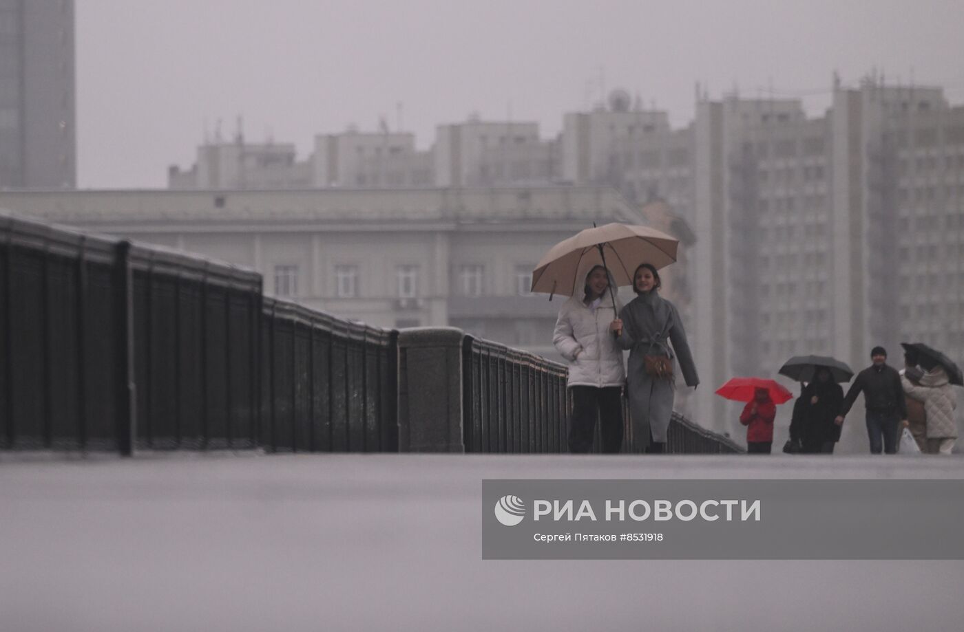 Ненастная погода в Москве