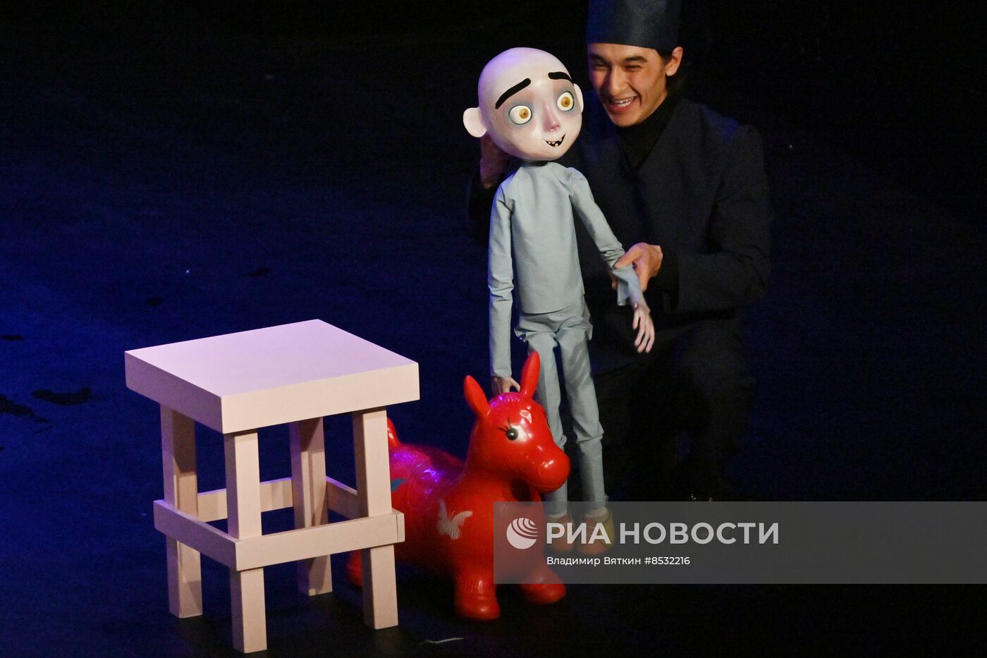 Спектакль "Письма-самолетики"