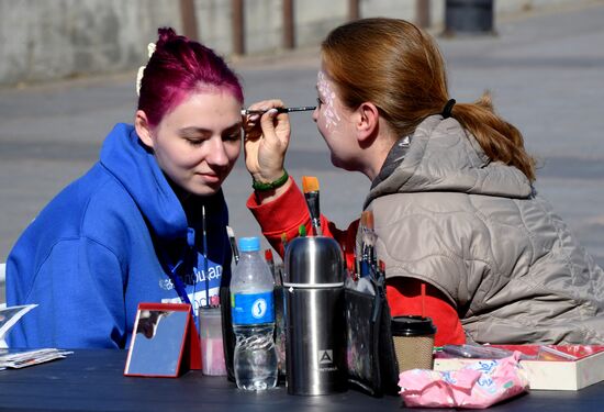 Фестиваль современности "Здесь и сейчас" во Владивостоке