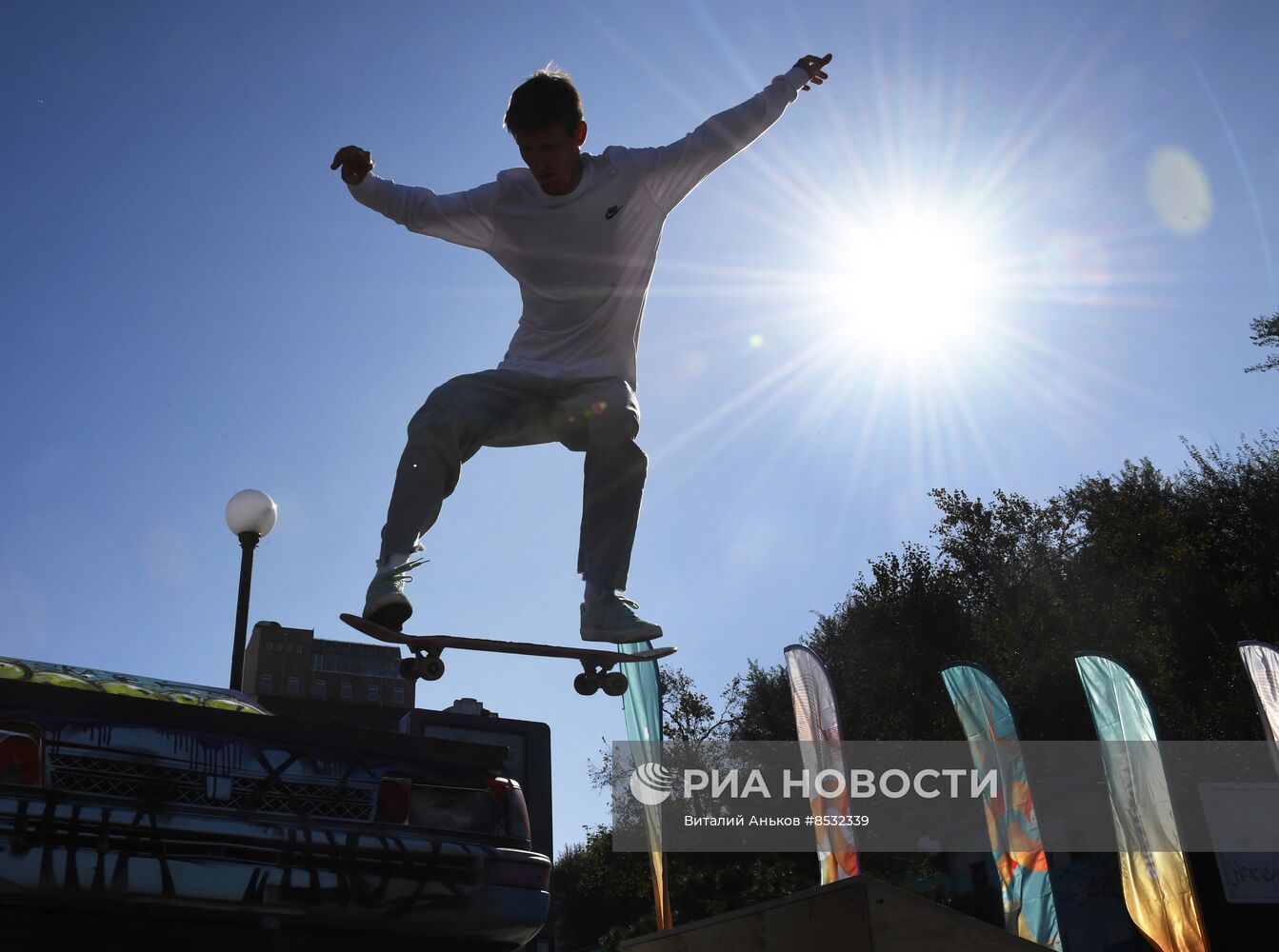 Фестиваль современности "Здесь и сейчас" во Владивостоке