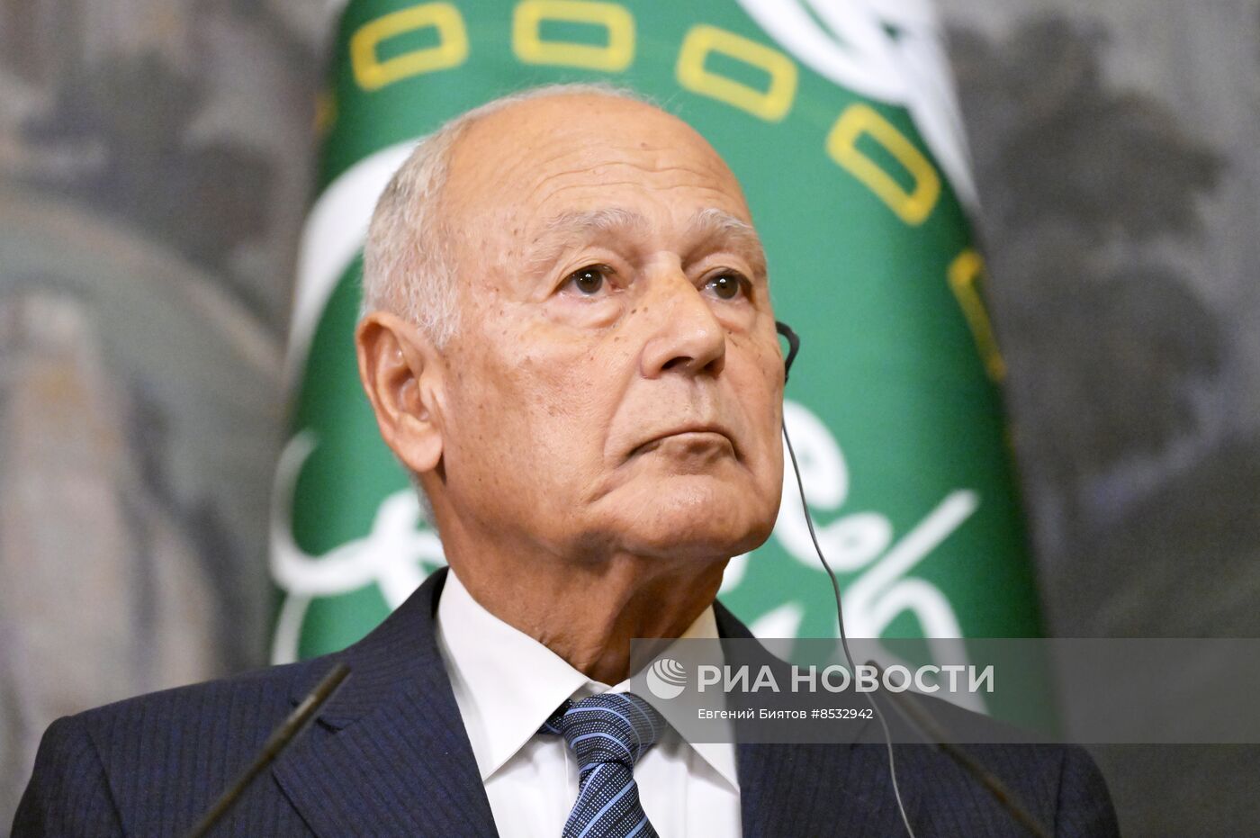 Встреча главы МИД РФ С. Лаврова и Генерального секретаря ЛАГ А. Абульгейта