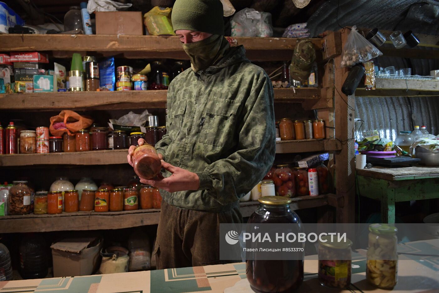 Подготовка мотострелковых подразделений к зимнему периоду в Запорожской области