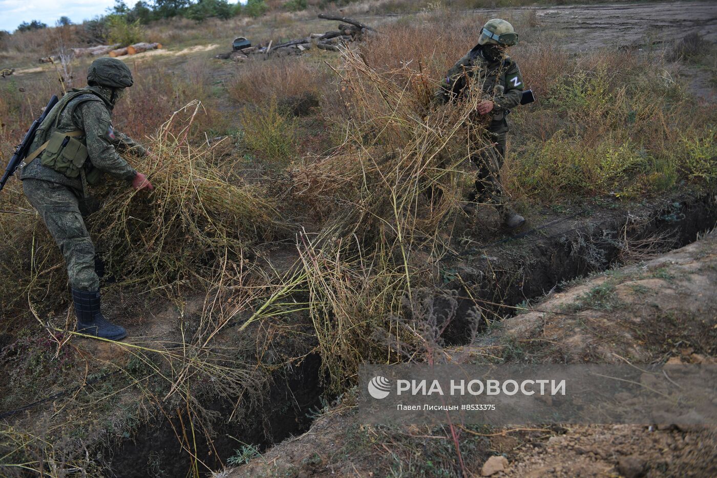 Подготовка мотострелковых подразделений к зимнему периоду в Запорожской области