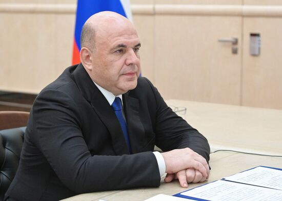 Премьер-министр РФ М. Мишустин встретился с главой Росавтодора Р. Новиковым
