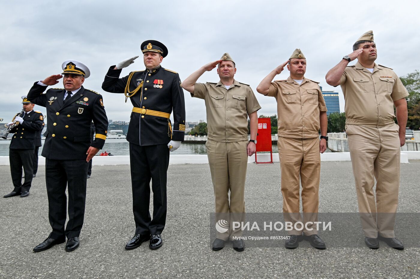 Российский корабль-ракетоносец "Татарстан" прибыл в Баку