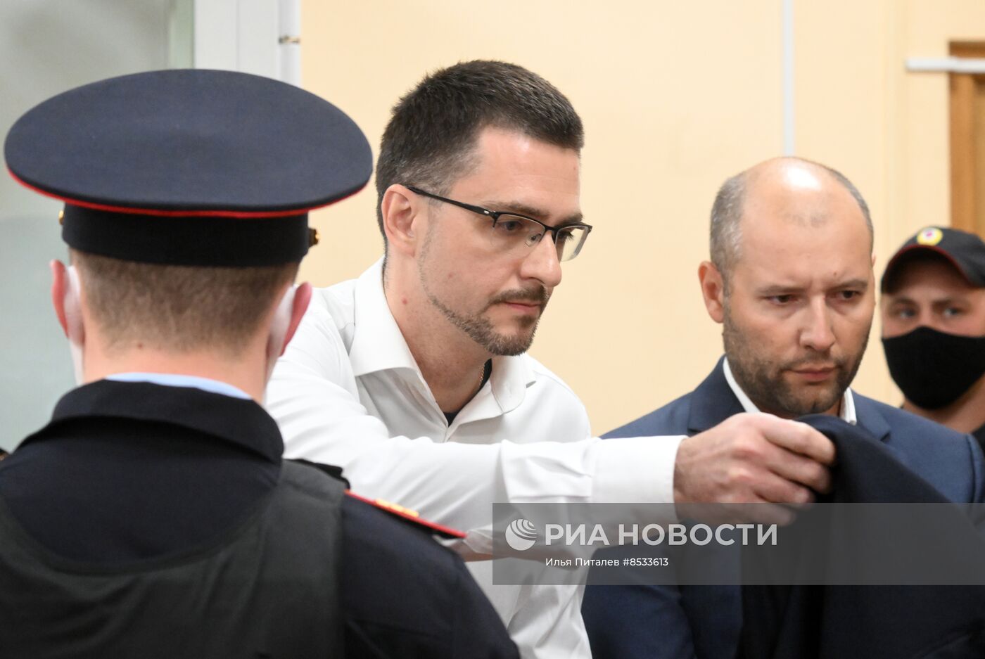 Оглашение приговора бывшему прокурору 231-й военной прокуратуры Московского гарнизона А. Вашурину и его подельникам