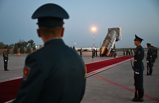 Прибытие президента РФ В. Путина в Бишкек