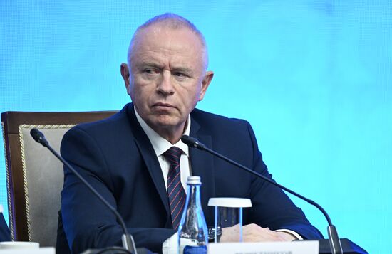 Визит президента РФ В. Путина в Киргизию