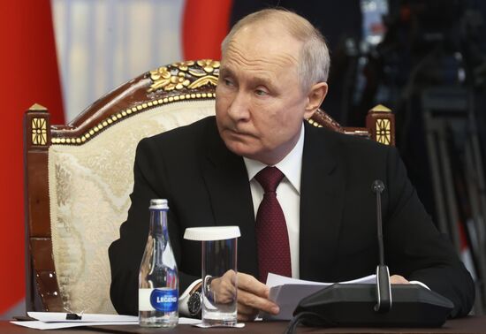 Визит президента РФ В. Путина в Киргизию