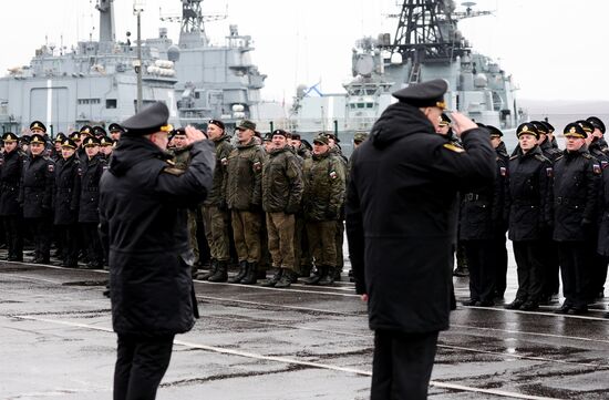 Встреча кораблей Северного флота из арктического похода в Североморске