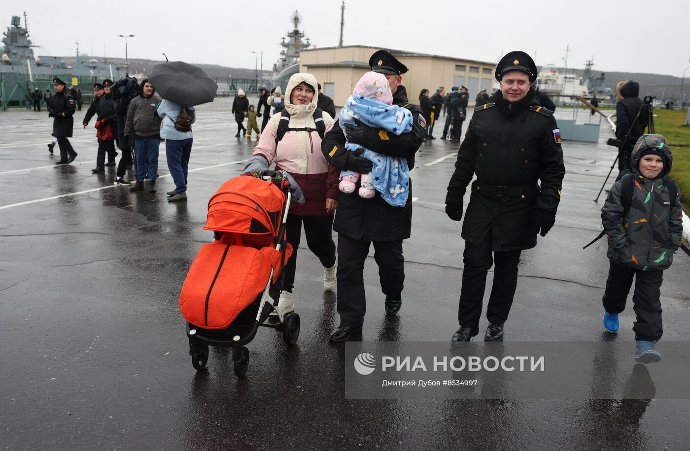 Встреча кораблей Северного флота из арктического похода в Североморске