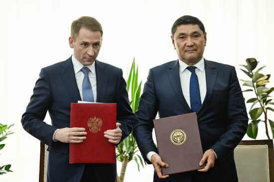 Визит президента РФ В. Путина в Киргизию