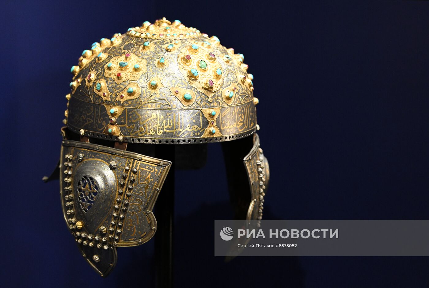 Выставка "Легенды Кремля: русский романтизм и Оружейная палата"