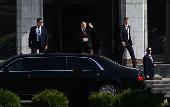 Визит президента РФ В. Путина в Киргизию