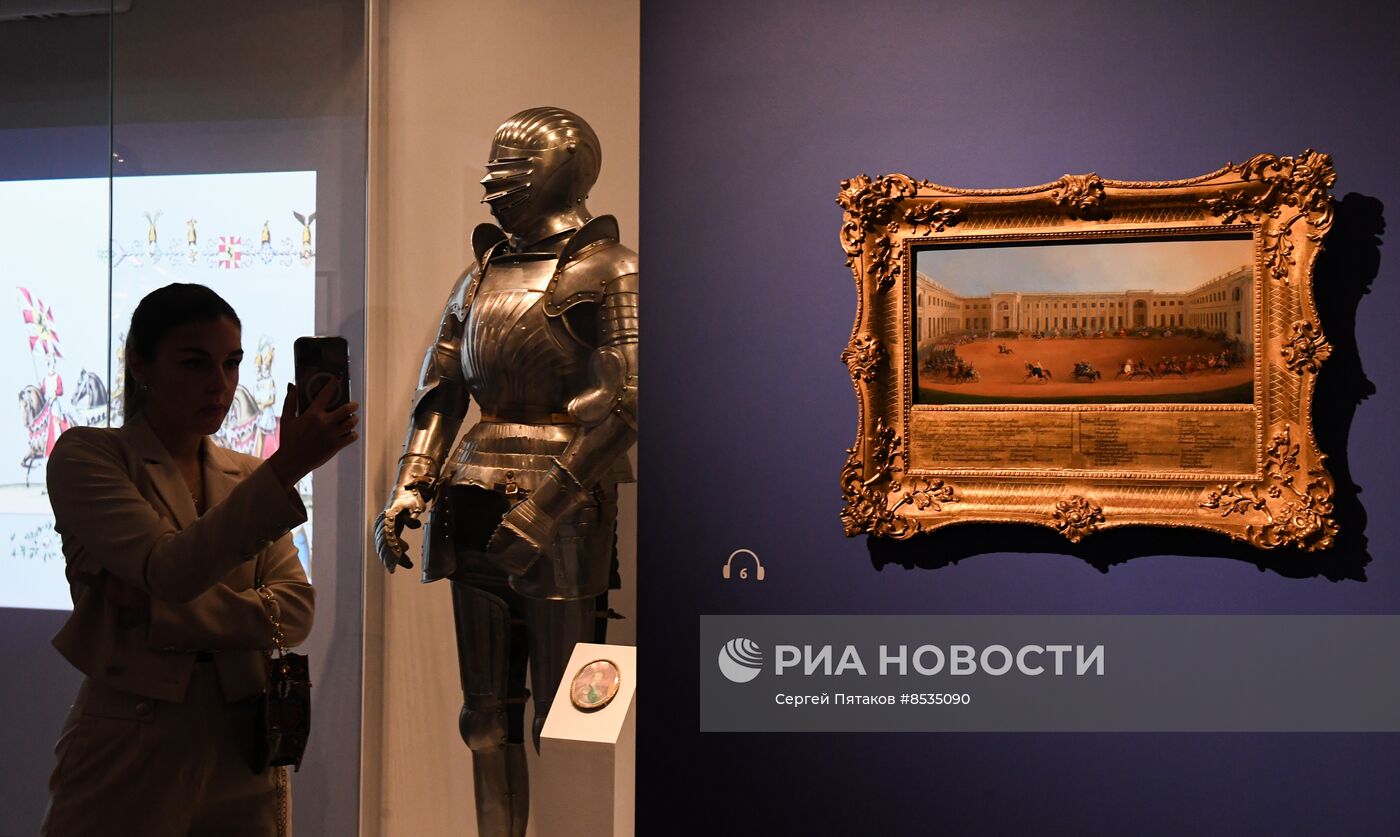 Выставка "Легенды Кремля: русский романтизм и Оружейная палата"