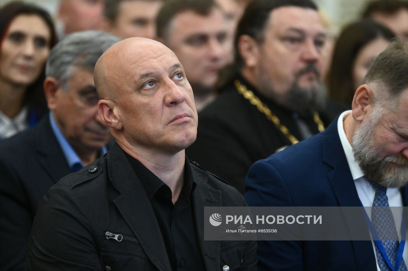 Вручение медалей общественного признания "Отец солдата"