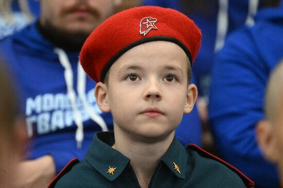 Вручение медалей общественного признания "Отец солдата"