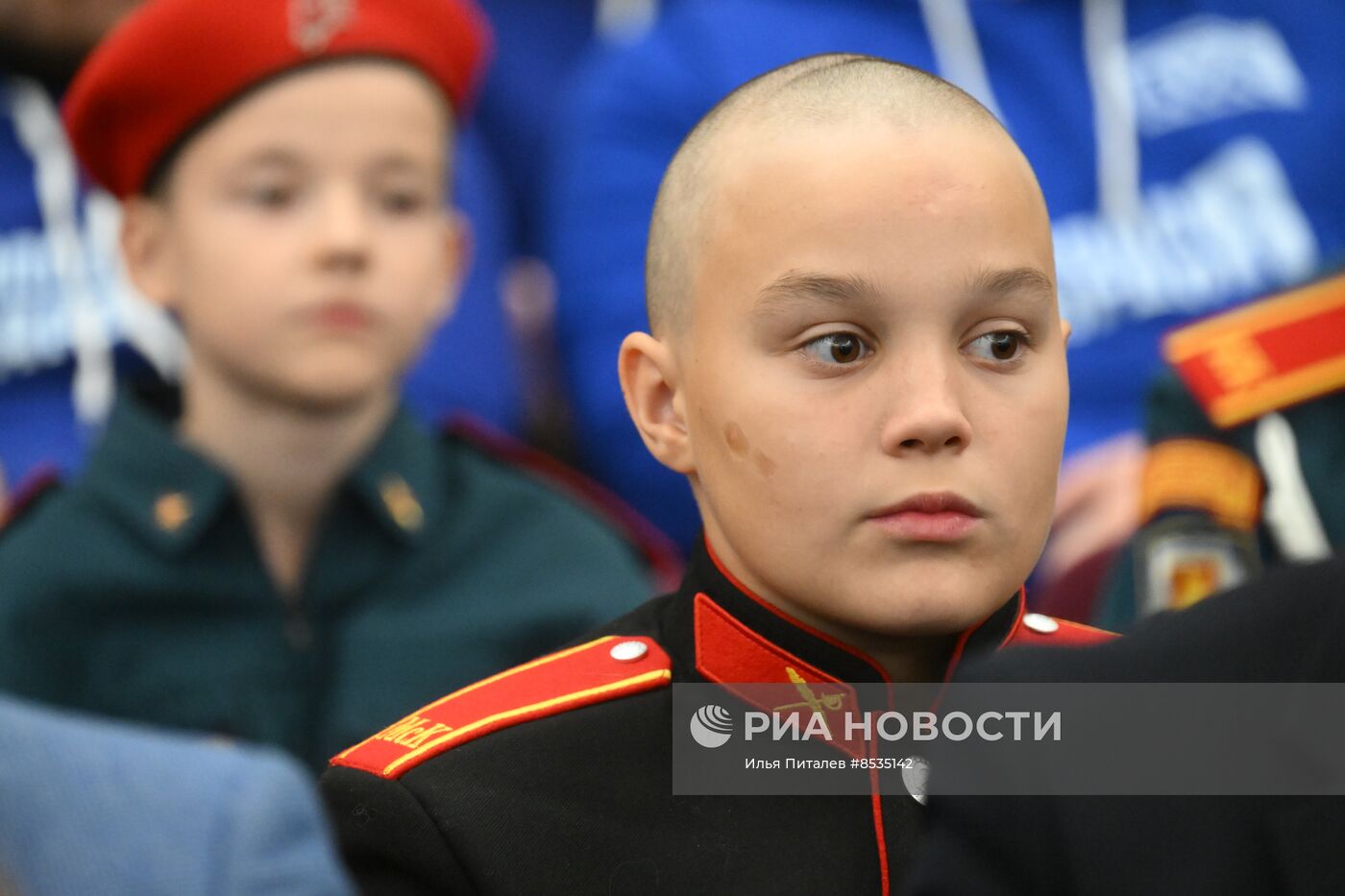 Вручение медалей общественного признания "Отец солдата"