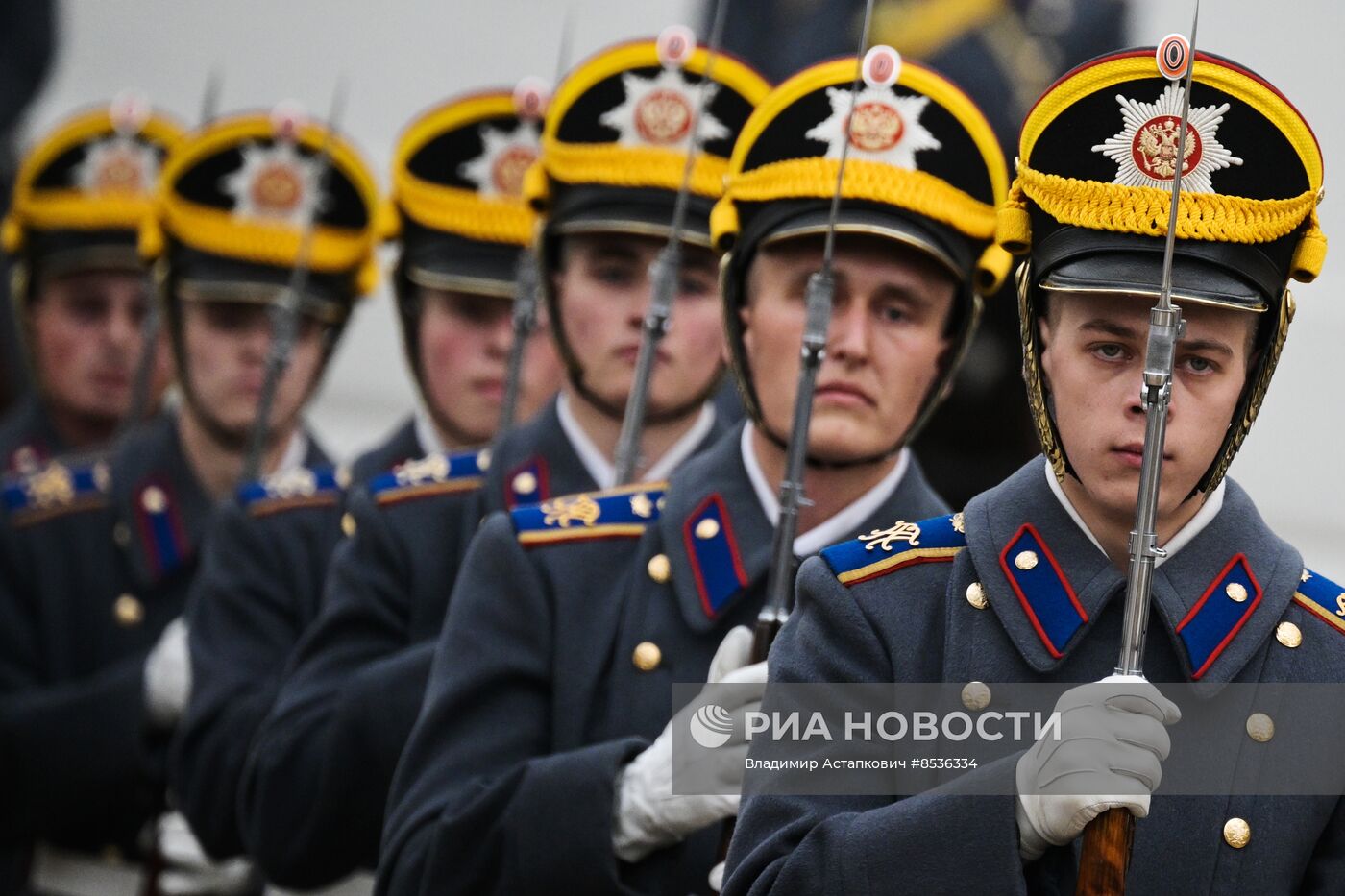 Церемония развода пеших и конных караулов Президентского полка ФСО России