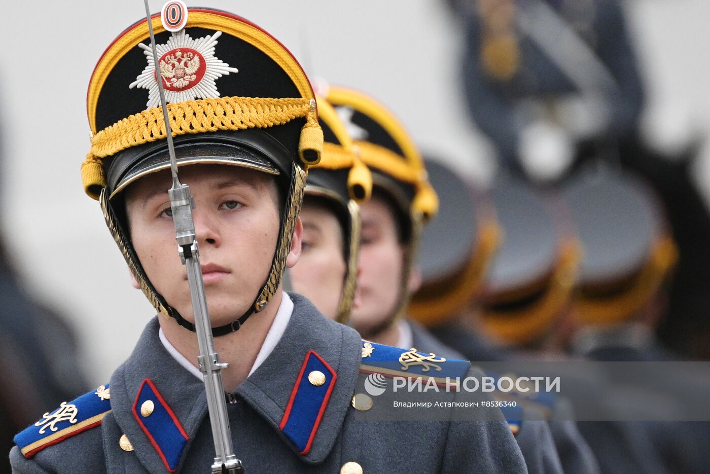 Церемония развода пеших и конных караулов Президентского полка ФСО России