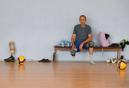 Команда по волейболу для людей с ограниченными возможностями в Луганске