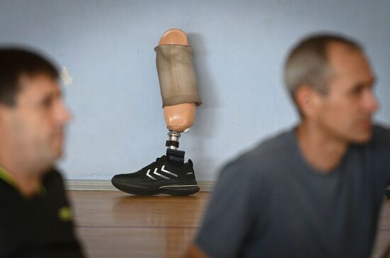 Команда по волейболу для людей с ограниченными возможностями в Луганске