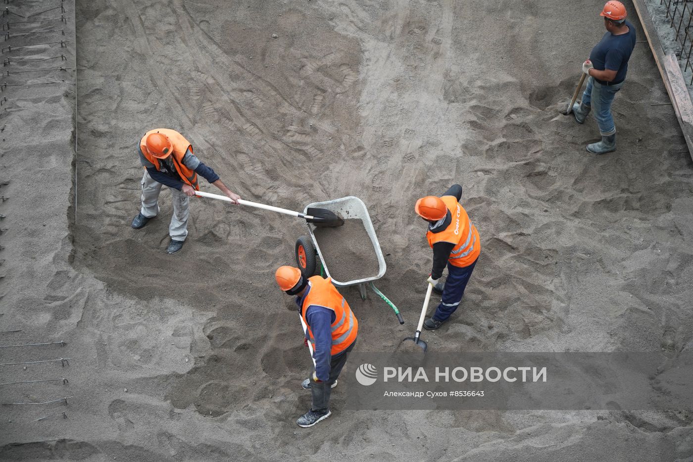 Строительные работы по восстановлению Мариупольского драмтеатра