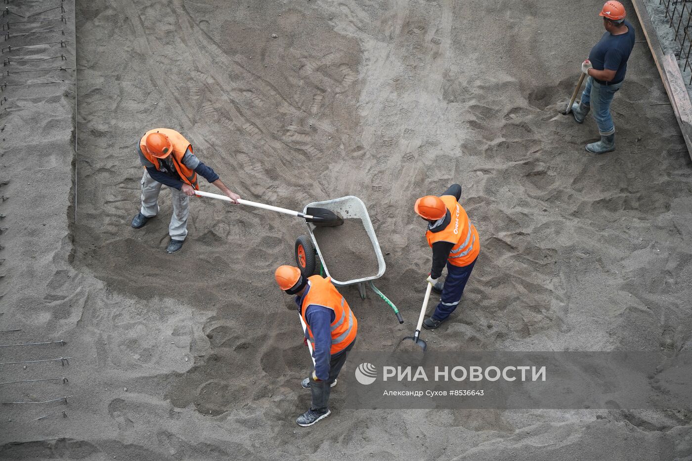 Строительные работы по восстановлению Мариупольского драмтеатра