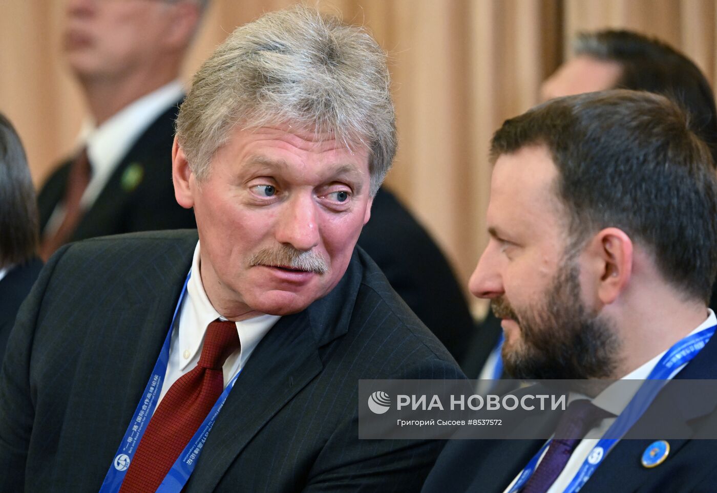 Визит президента РФ В. Путина в Китай для участия в мероприятиях третьего Международного форума "Один пояс, один путь"