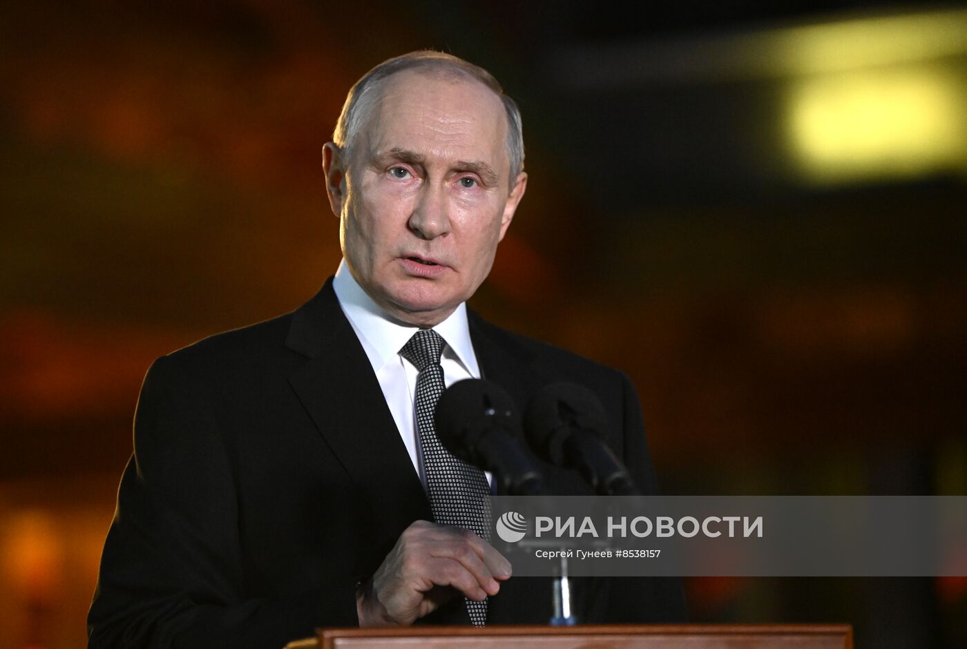 Визит президента РФ В. Путина в Китай для участия в мероприятиях третьего Международного форума "Один пояс, один путь". День второй