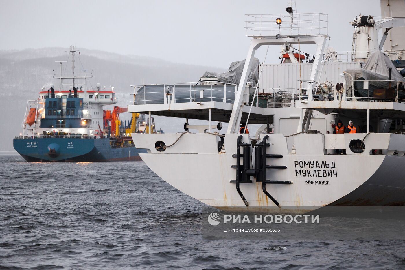 Встреча гидрографического судна Северного флота из экспедиции